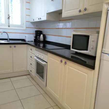 Exclusive Duplex In Americas شقة *